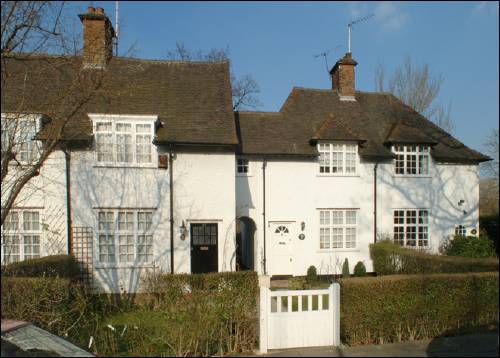 055-59 Oakwood Road